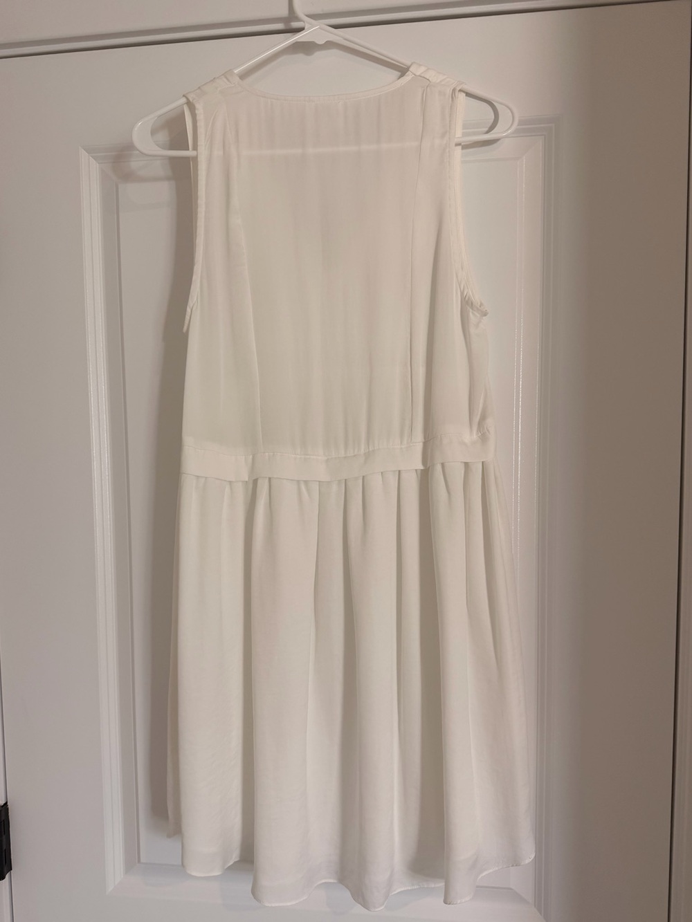 dRA Los Angeles White Flowy Sleeveless V-Neck Alhena Dress (Size Small) - Picture 4 of 10